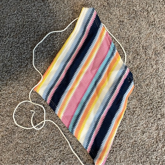 Striped Tied Backless Crop Top - Picture 3 of 3